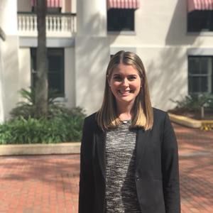 Meet your Posher, Leah